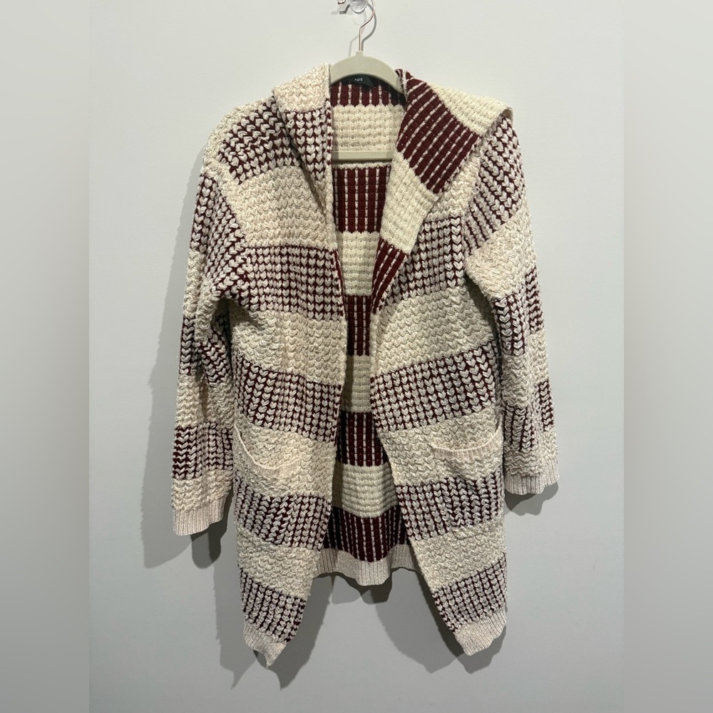 Fate Women’s Cozy Knit Hooded Cardigan. Size S/M